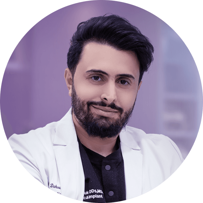 د. أحمد الداهوك - أخصائي زراعة الأسنان